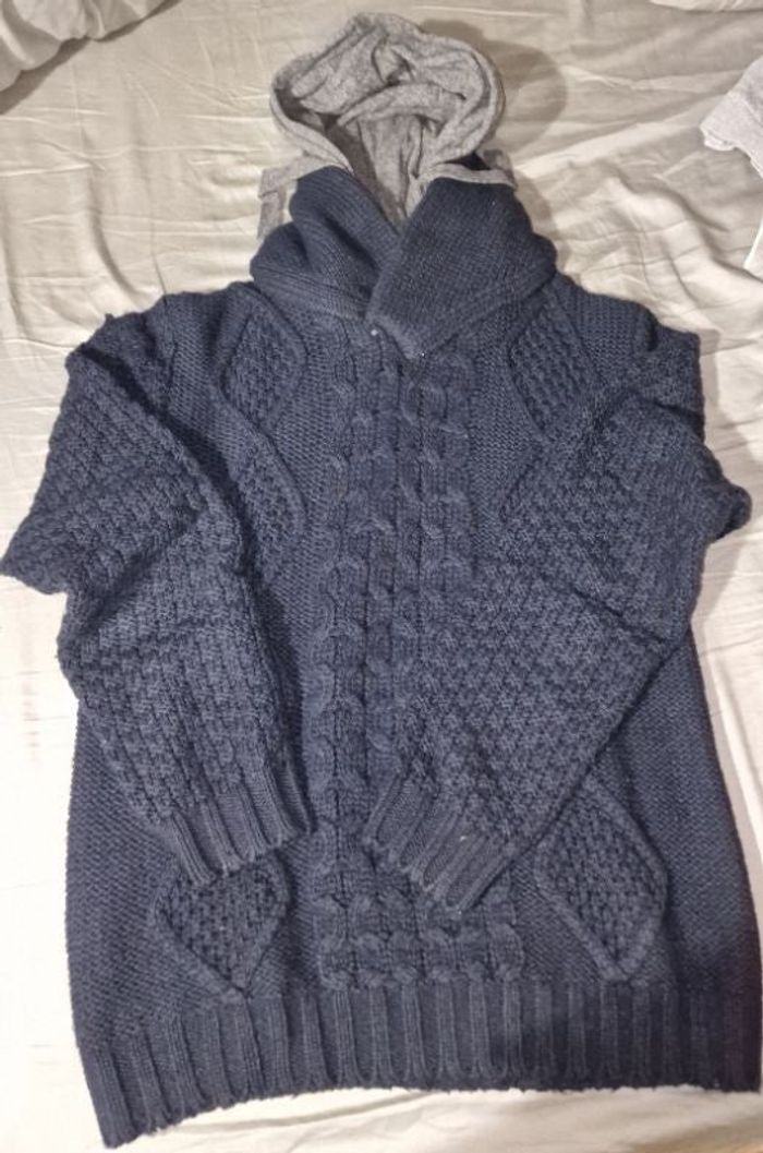 Pull à capuche