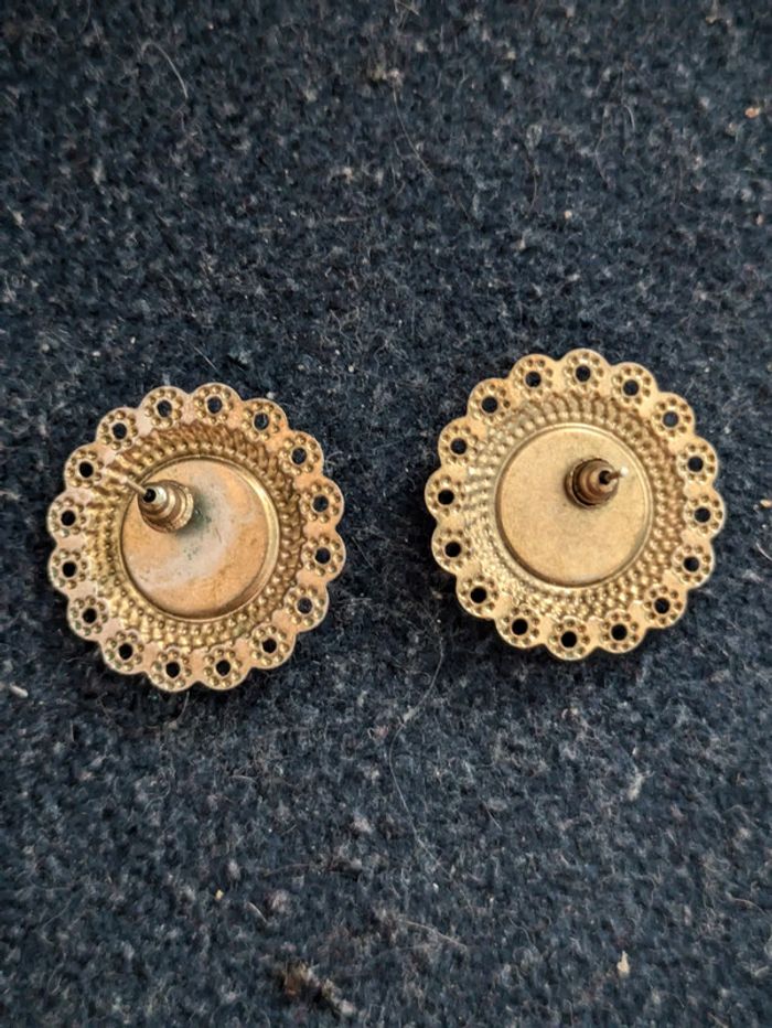 Boucles d'oreilles fantaisie fleurs - photo numéro 2