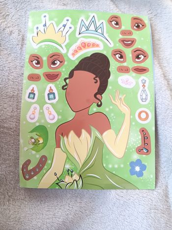 Puzzle stickers princesse disney la princesse et la grenouille