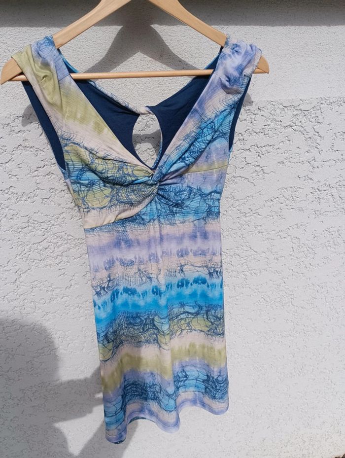 Robe d'été taille M en très bon état