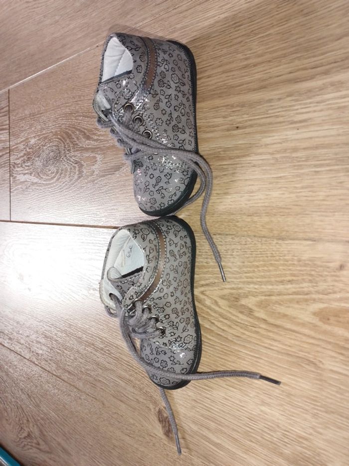 Chaussure - photo numéro 3