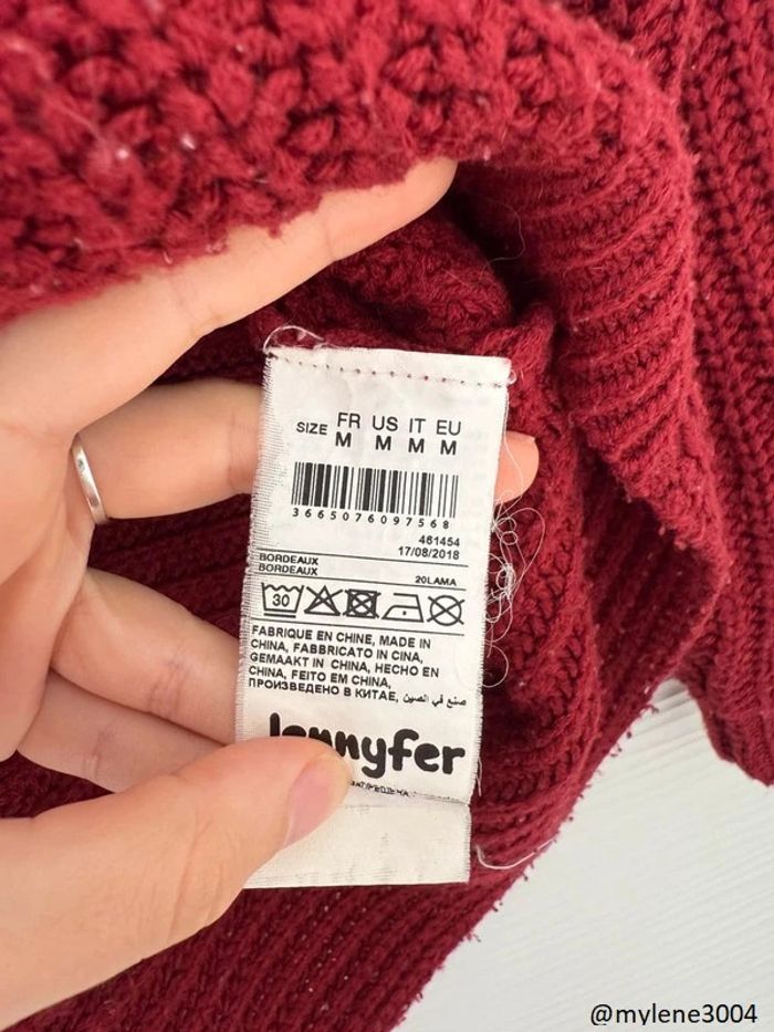 Pull d'hiver épais en maille torsadé bordeaux manches longues col V lacets - photo numéro 6