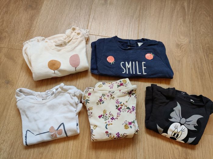 Lot de pulls fille 12 mois