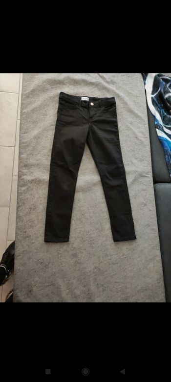Pantalon jeans fille skinny noir taille 9 ans neuf jamais porté