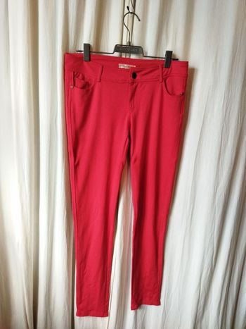 Pantalon rouge