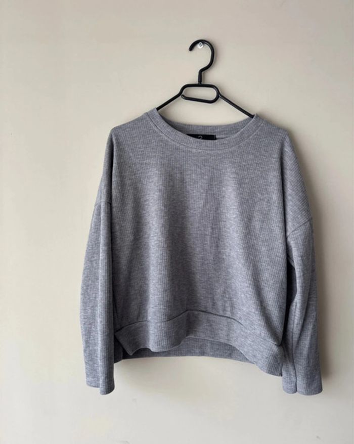 👚👖Ensemble femme gris taille unique - Confort et style NEUF sans étiquette ! - photo numéro 3