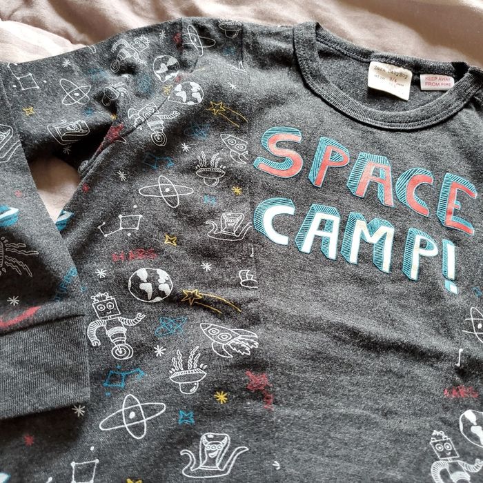 t-shirt Mlongue zara 4ans (4e) - photo numéro 3