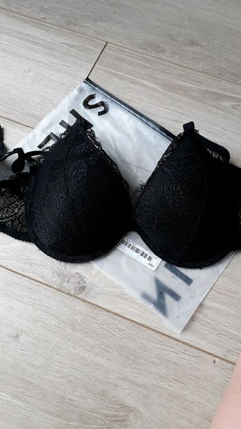 Soutien-gorge dentelle noire