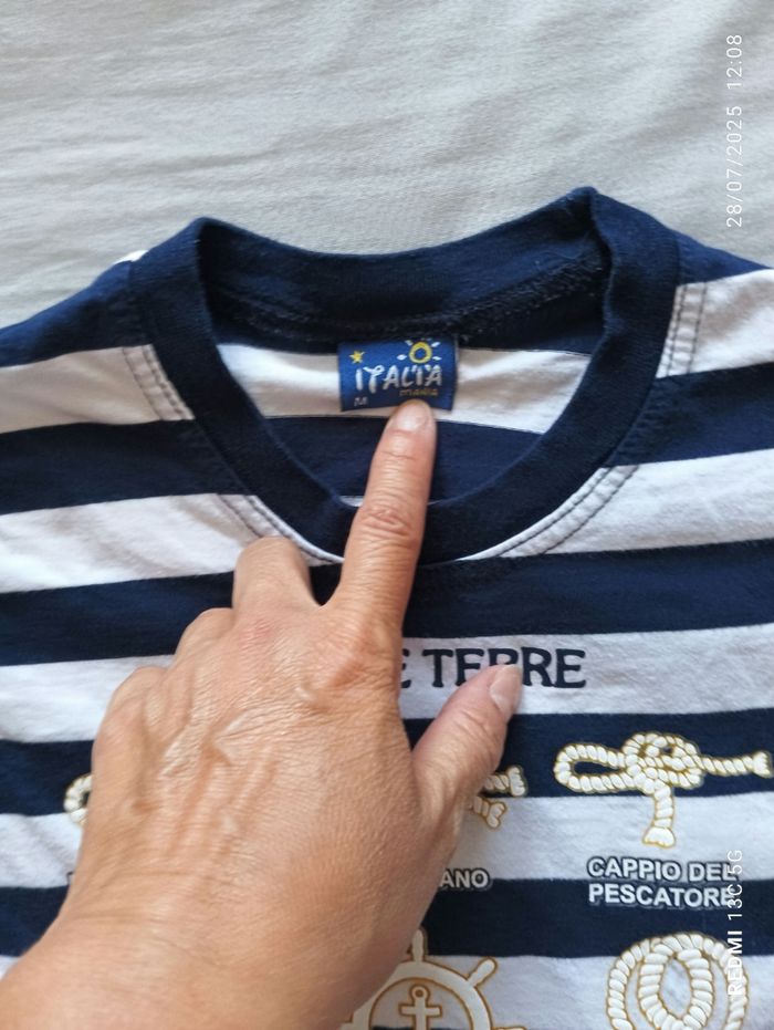 T-shirt taille 4/5 ans - photo numéro 2