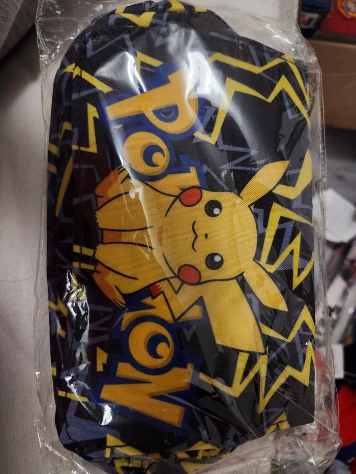 Grande trousse Pokemon - neuf