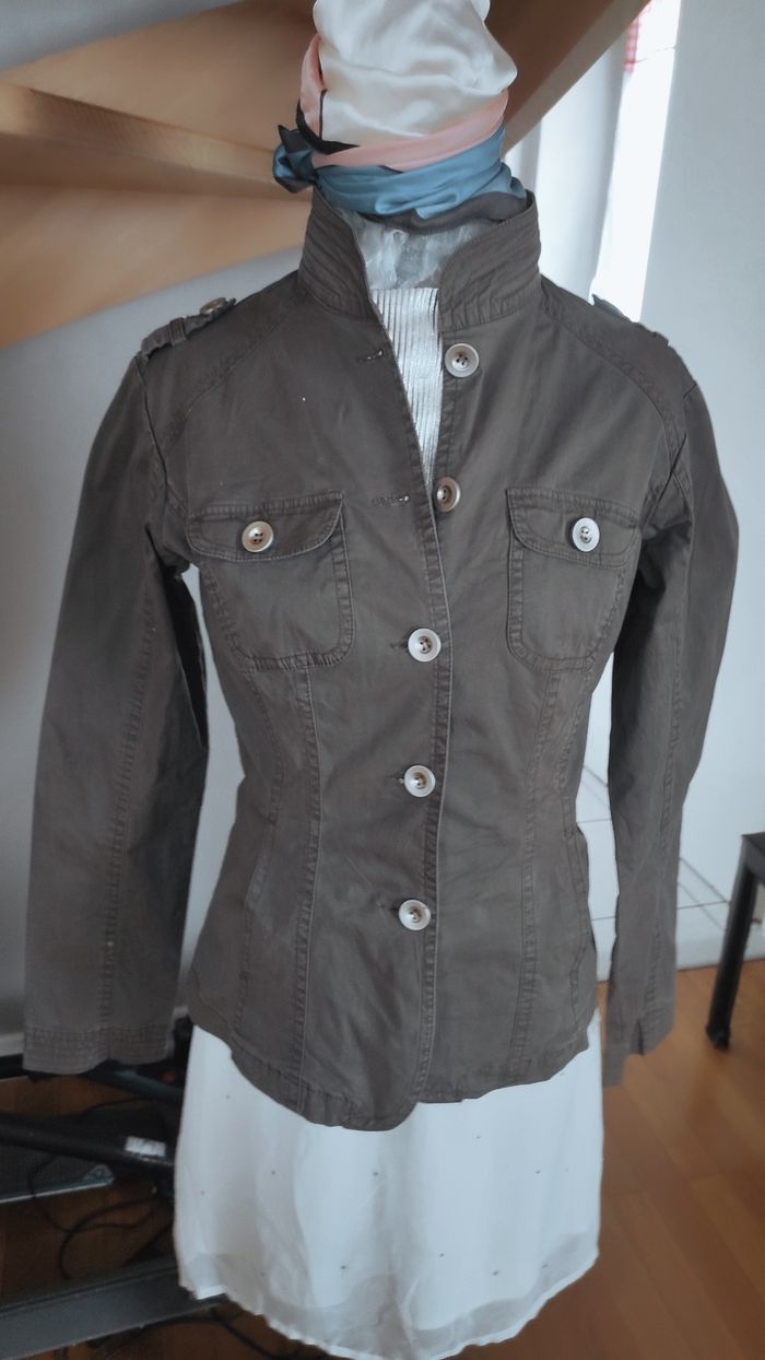 Veste kaki - photo numéro 1