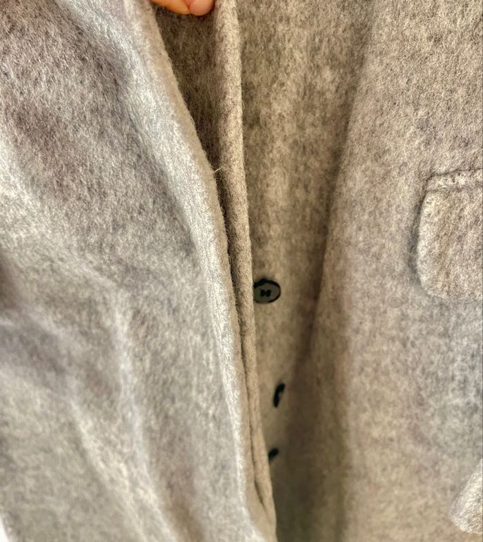 Manteau en 100% laine , gris col V , manches longues - photo numéro 3