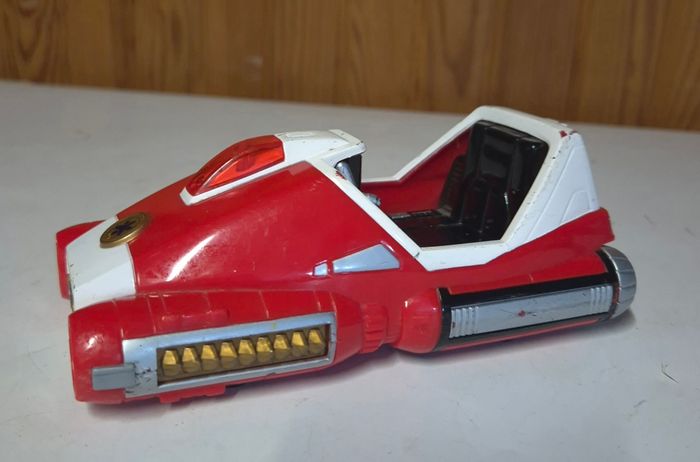 Vehicule de secours power rangers rouge lightspeed Bandai 1999