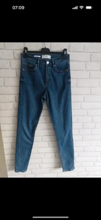 Jeans Mango taille 34