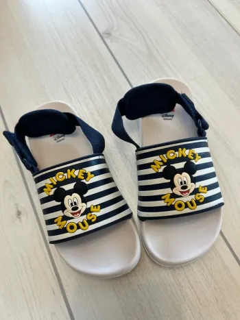 Sandales Zara Mickey
