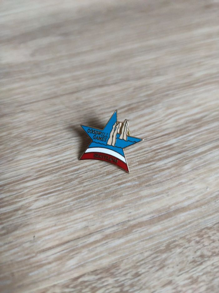 Pin's étoiles goodwill games Seattle 90