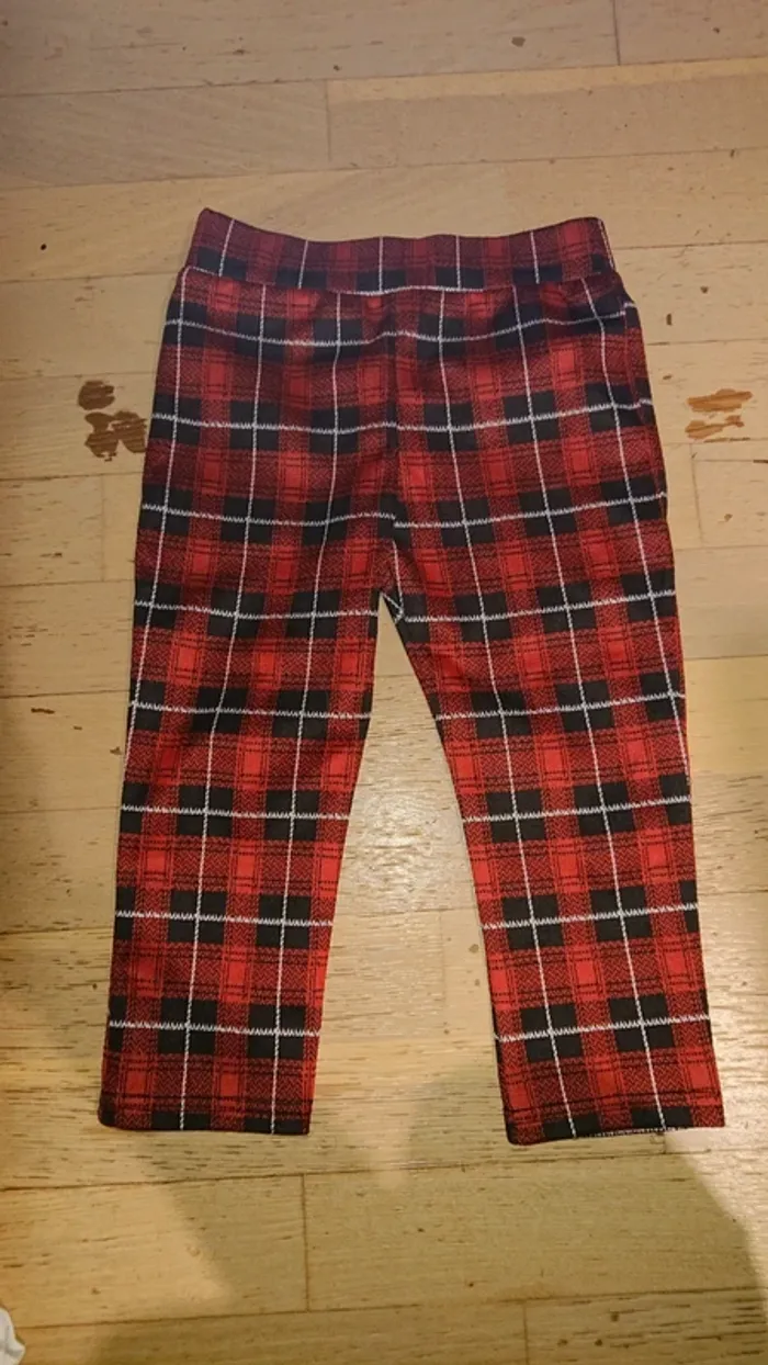 Pantalon tartan rouge et noir