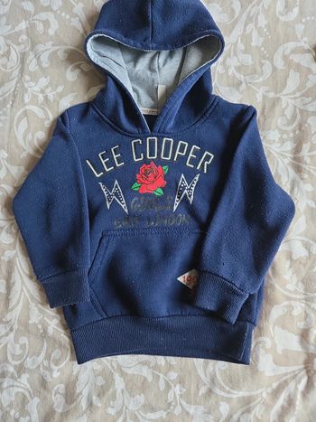 Sweat à caouche taille 3 ans