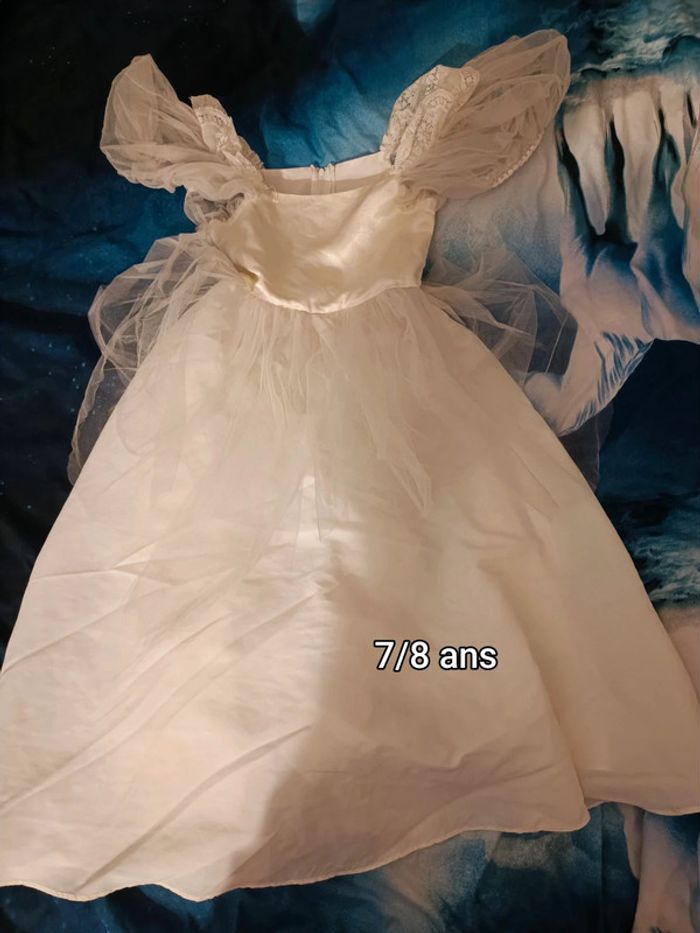 Robe blanche cérémonie 7/8 ans