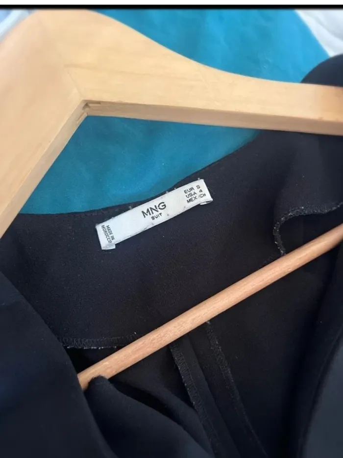 Sublime robe noir - taille S - très bon état - mango - photo numéro 3