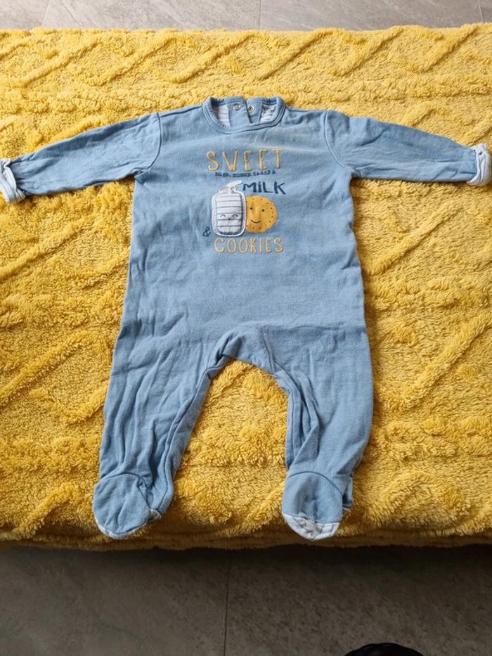 Lot bébé 6 mois - photo numéro 7