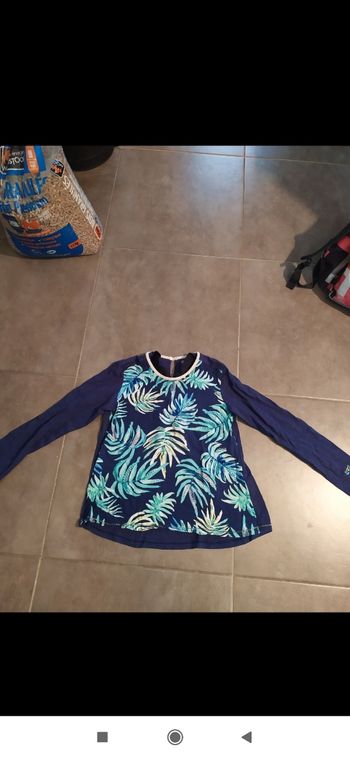 Haut manche longue catimini en très bon état 12 ans