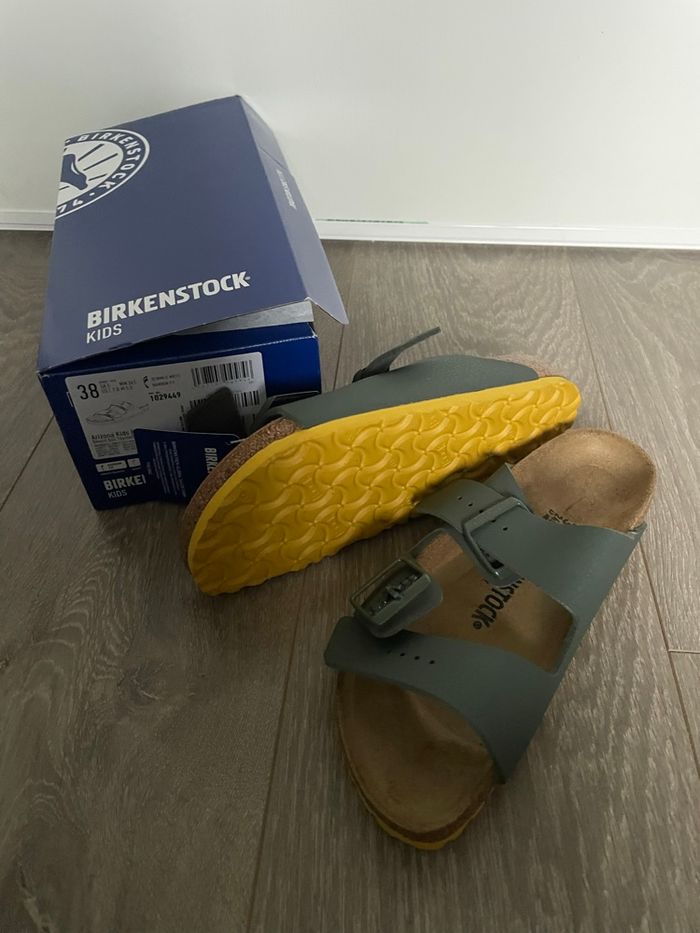 Chaussures sandales de la marque Birkenstock pointure 38 modèle Arizona kids - photo numéro 6