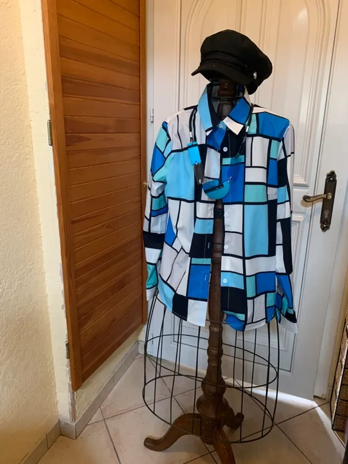 Chemise bleu - photo numéro 2