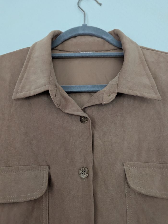 Surchemise camel en suédine douce – Taille 42/44 - photo numéro 3