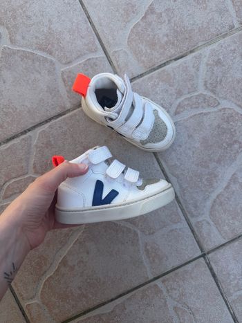 Basket Veja blanches montantes - Taille 23