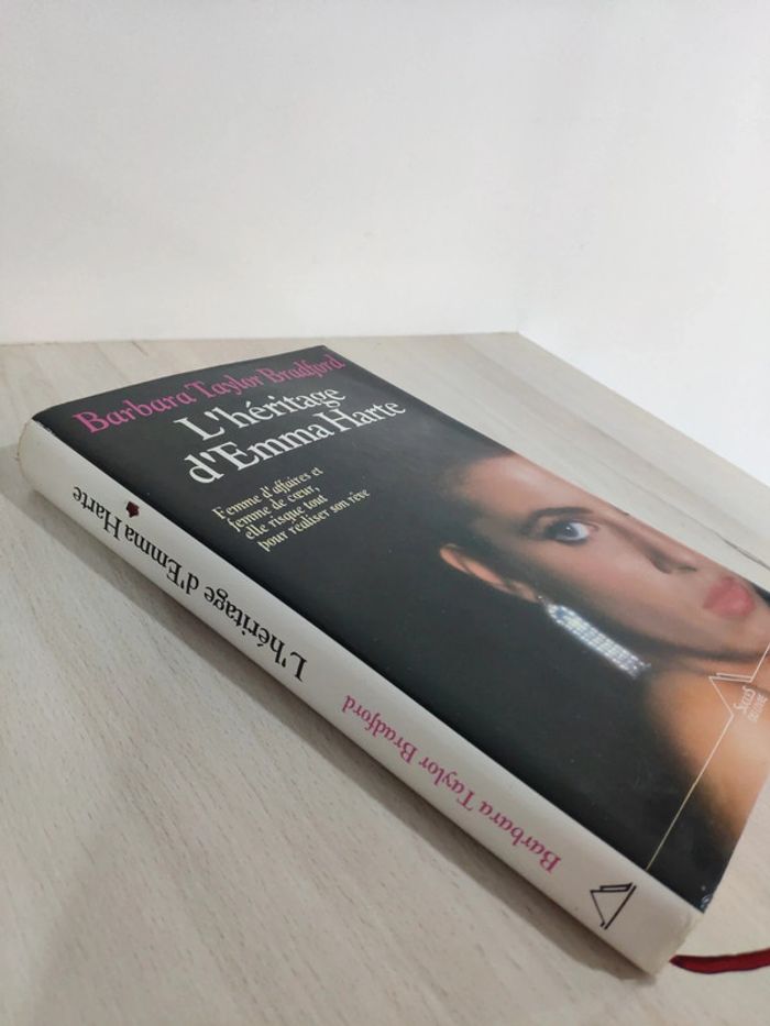 Livre grand format l'héritage d'Emma Harte Barbara Taylor Bradford - photo numéro 2