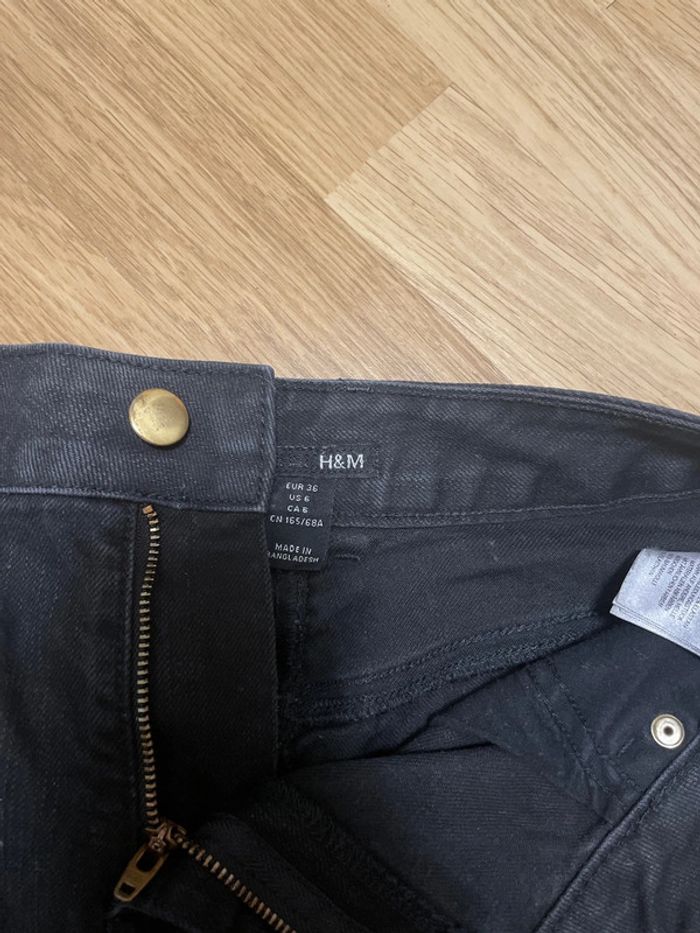Jupe courte noir H&M - photo numéro 2