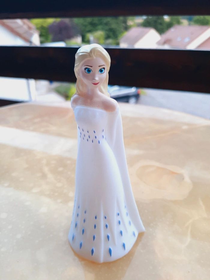 Figurine lumineuse La reine des neiges