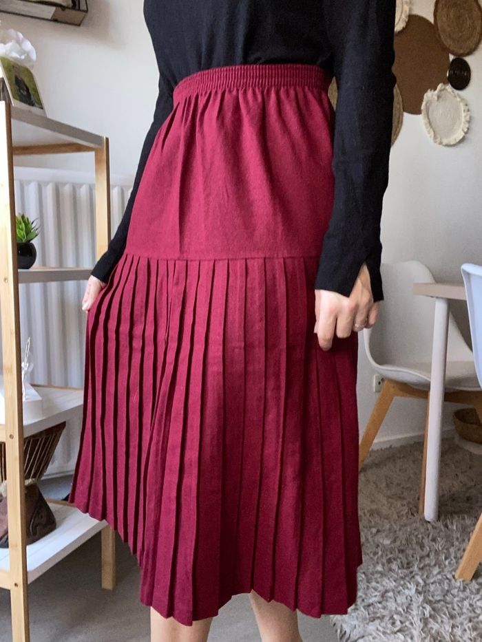 Jupe vintage bordeau taille 36/38 - photo numéro 2