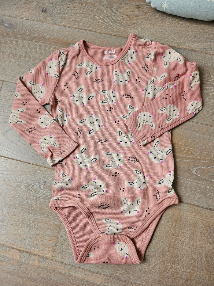 Lot 2 bodies 24 mois - photo numéro 2