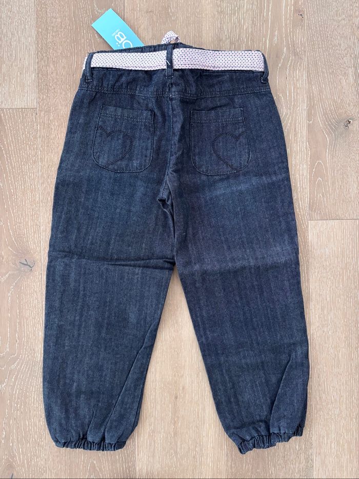 Pantalon jeans fille doublé Obaïbi (Okaïdi) 5 ans avec ceinture neuf étiquette - photo numéro 2