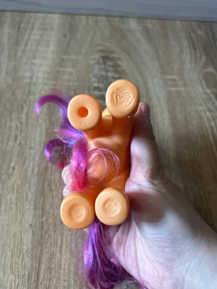 Figurine Scootaloo / My Little Pony G3 (Hasbro 2007) / Très bon état / good condition - photo numéro 3