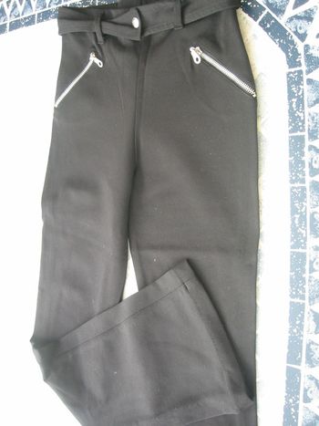 Pantalon noir taille 3 (38/40)