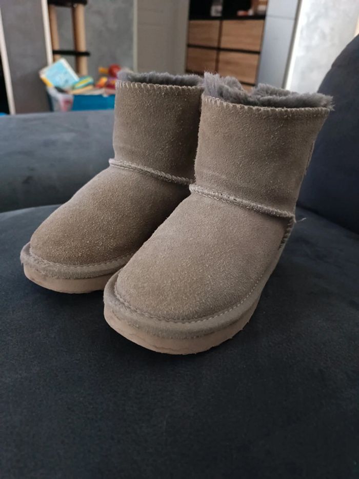 Bottines fourrées taille 25