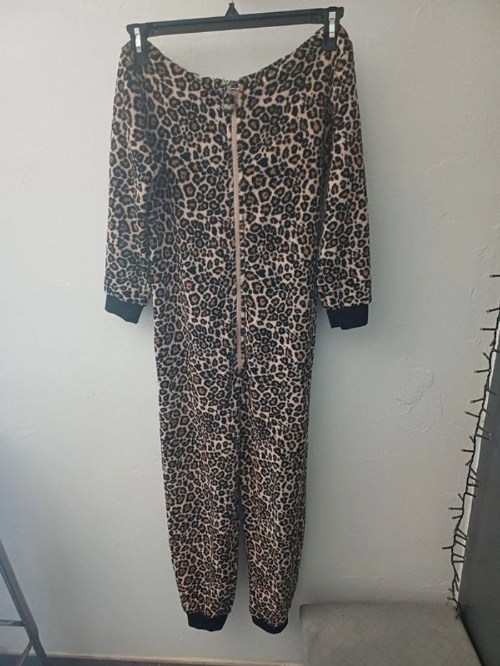 Combipyjama panthère noir et marron