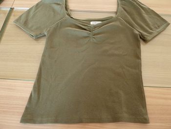 Haut manches courtes