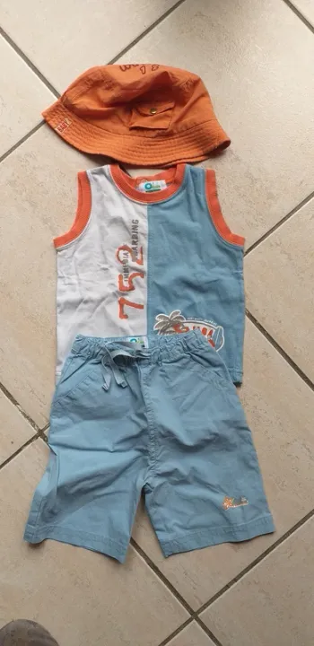 petit ensemble Vertbaudet 9 mois 71 cm