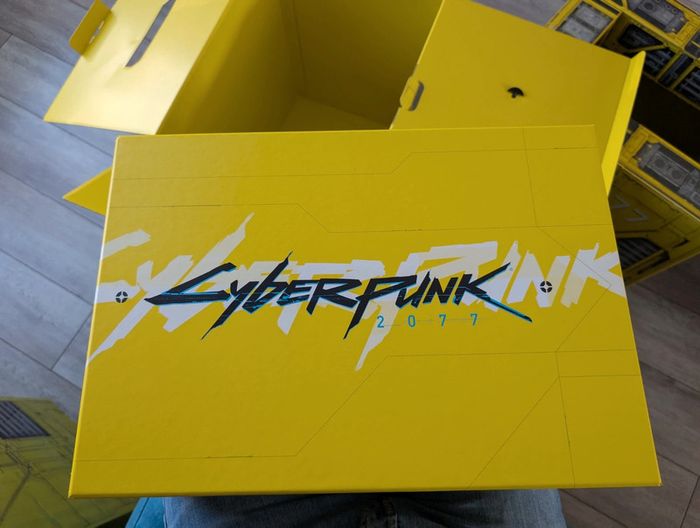 Coffret collector Cyberpunk 2077 PS4/Ps5 Neuf - photo numéro 9