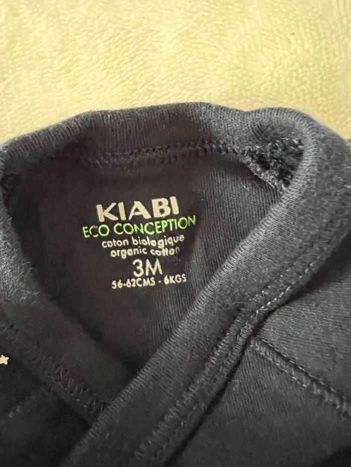 Lot de 4 bodies à manches longues Petit bateau/ Kiabi/ Cocoon - photo numéro 4