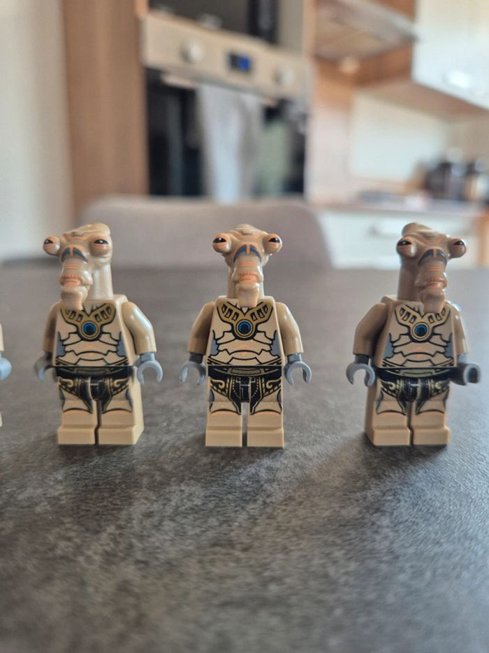 Figurines lego 4 soldats Geonosian star wars - photo numéro 2