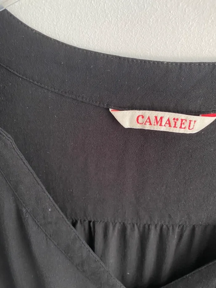 Blouse camaïeu noir boutons doré - photo numéro 7