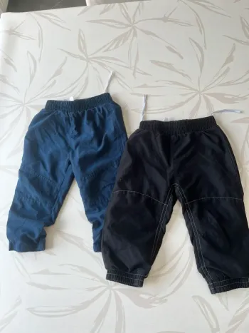 Lot 2 joggings 18 mois