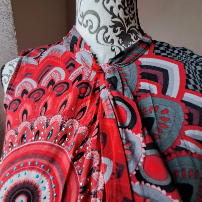 Haut taille34 #desigual - photo numéro 3