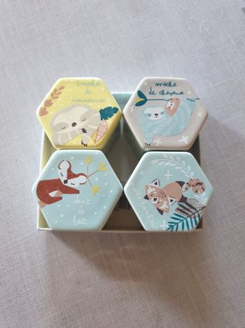 Boite de rangement porcelaine dès la naissance