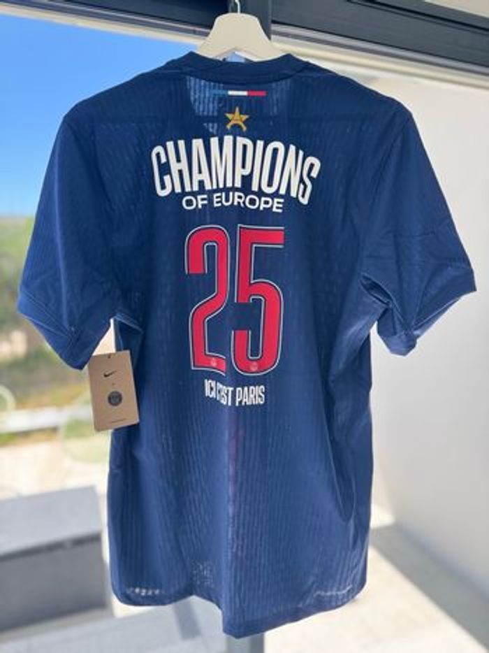 Maillot Nike PSG dry-fit champions 25 - photo numéro 4